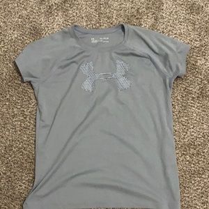 Under armour t shirt